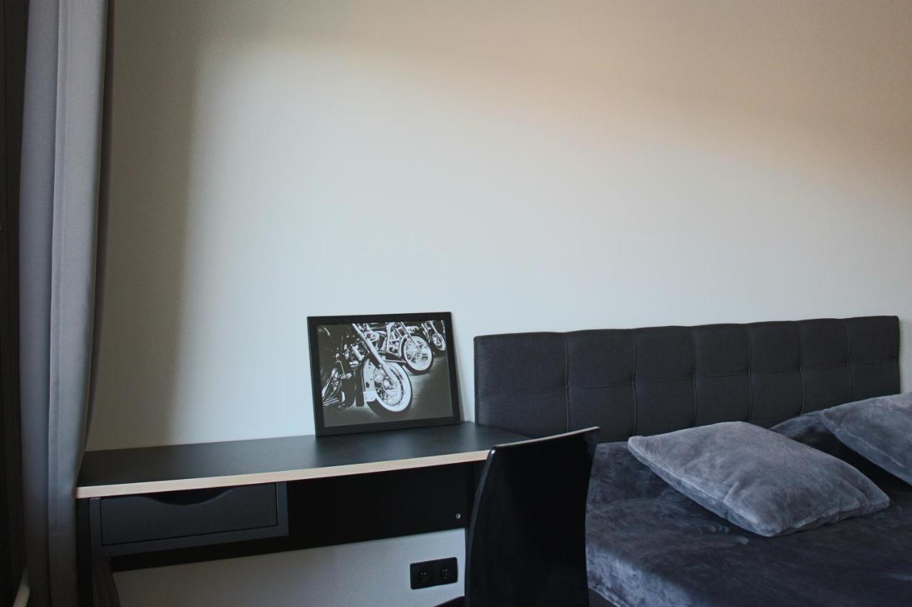 New Modern 4-Room Apartment With Big Balcony And Undeground Parking In Center Of Reval Exterior foto